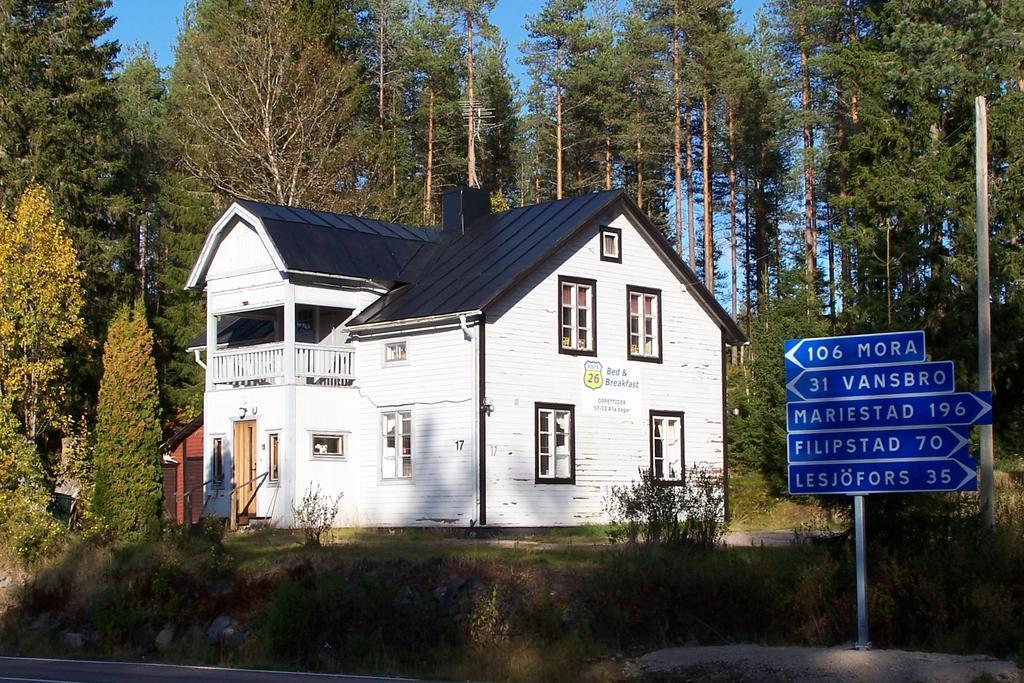 Route 26 Bed & Breakfast Laxtjarn Exterior photo